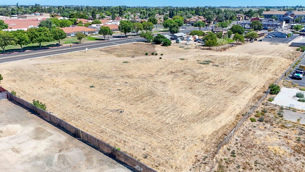 More Photos Of 125 N Parsons Ave, Merced Land For Sale