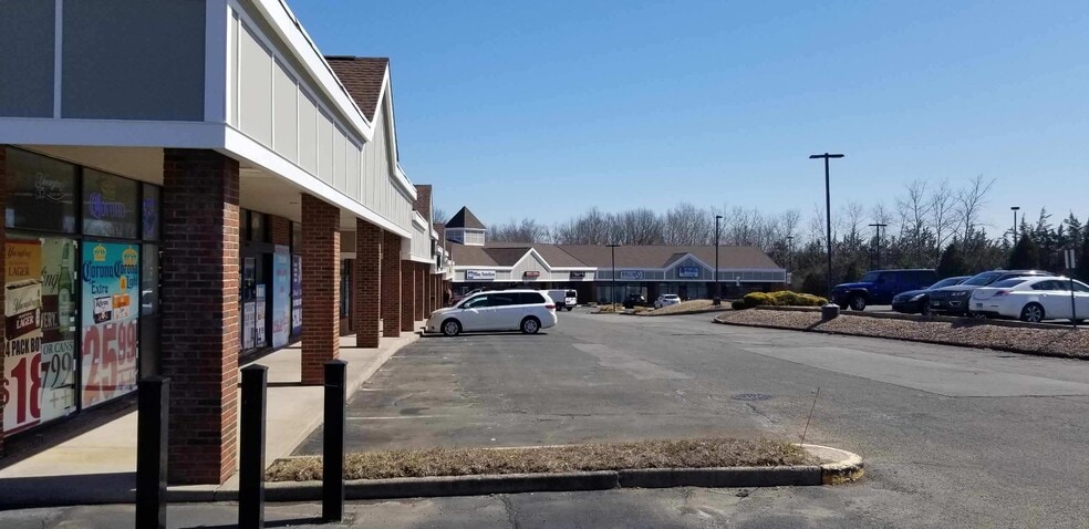 More Photos Of 425-477 S Broad St, Meriden Unknown For Lease