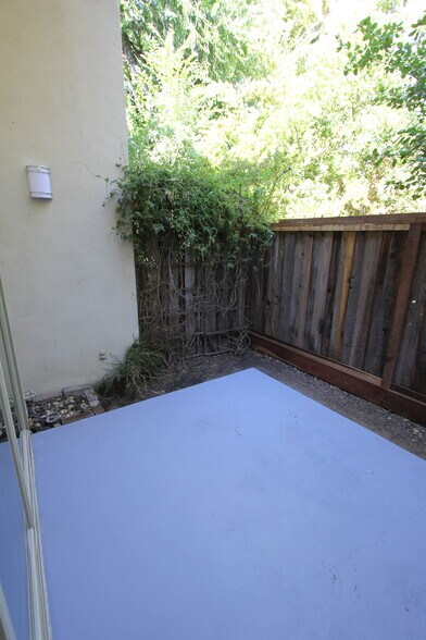 More Photos Of 1327 Montego, Walnut Creek Apartments For Sale