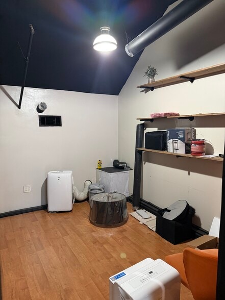 More Photos Of 2800 Holly Springs Pky, Holly Springs General Retail For Lease