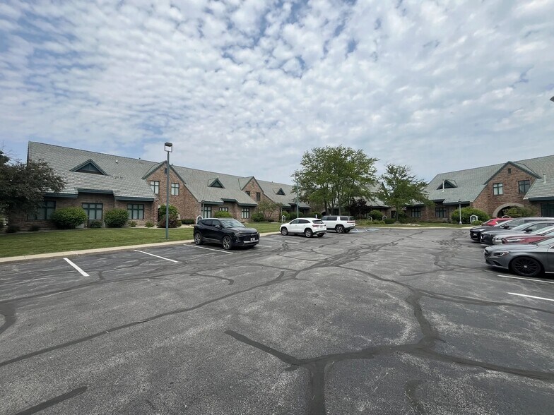 More Photos Of 270 E 90th Dr, Merrillville Medical For Lease