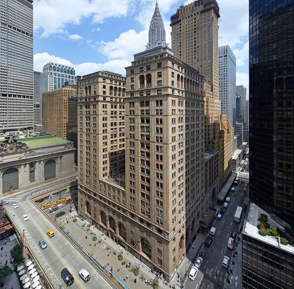 Primary Photo Of 125 Park Ave, New York Office For Lease