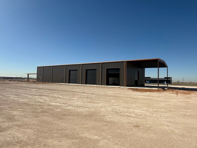 More Photos Of 5116 CR 131, Midland Warehouse For Sale