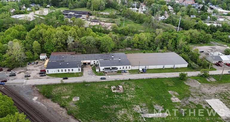 More Photos Of 446 W Lake St, Ravenna Manufacturing For Sale