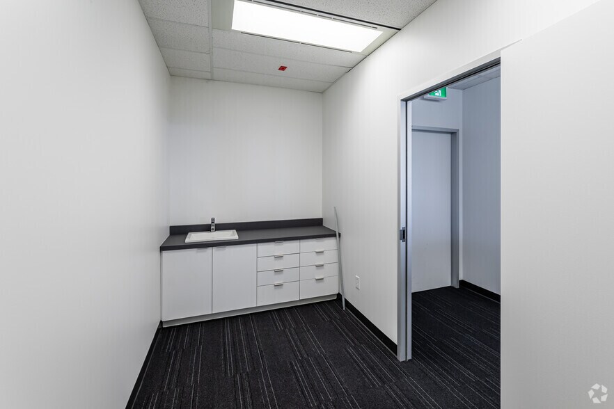 More Photos Of 750 & 770 Palladium Dr, Ottawa Unknown For Lease