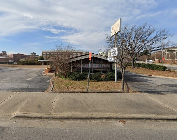 Primary Photo Of 560 Evans St, Greenville Restaurant For Sale