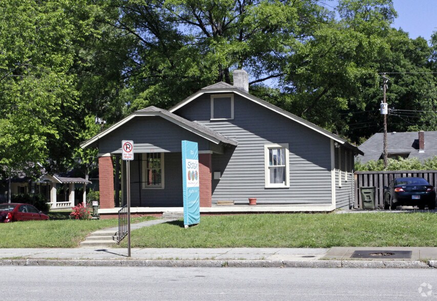 More Photos Of 816 S Cooper St, Memphis Storefront Retail Office For Lease