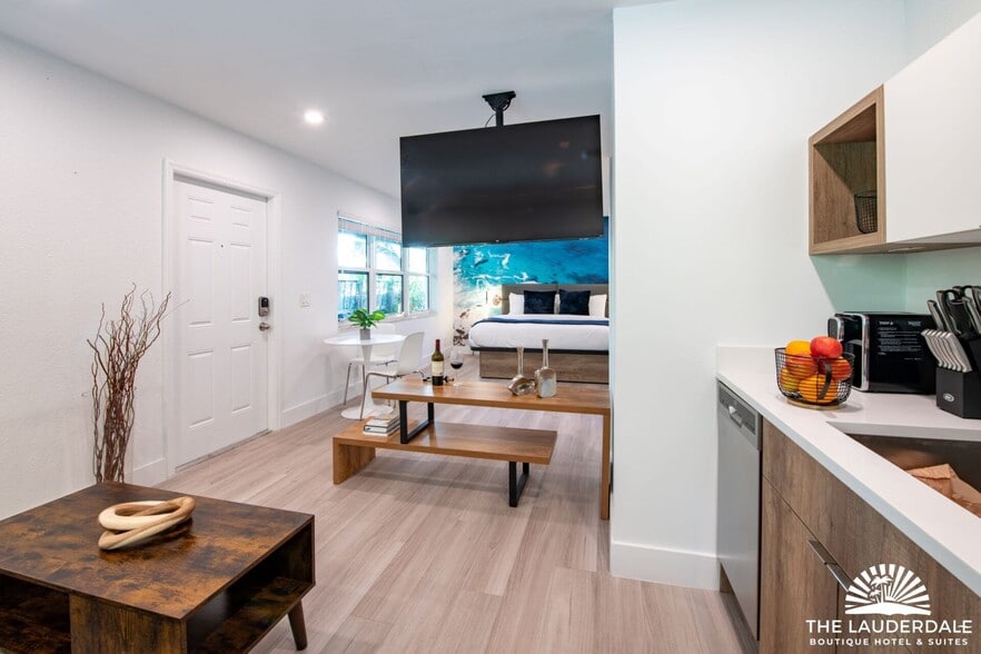 More Photos Of 505 SE 16th St, Fort Lauderdale Hotel For Sale