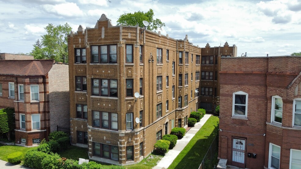 Primary Photo Of 11343 S King Dr, Chicago Apartments For Sale