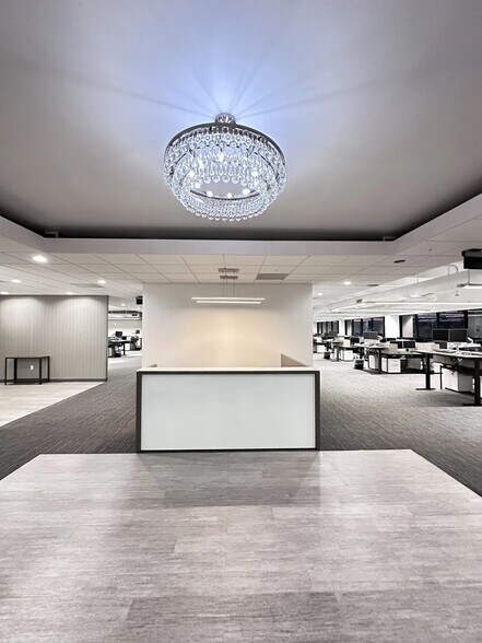 More Photos Of 14261 Commerce Way, Miami Lakes Office For Lease