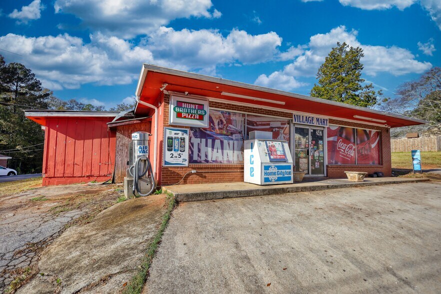 More Photos Of 247 Cannon Dr, Social Circle Restaurant For Sale