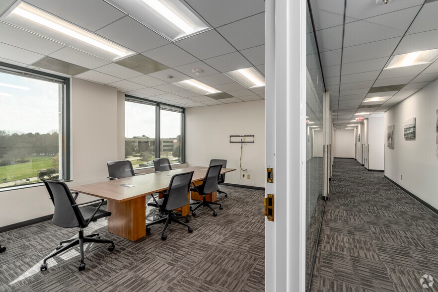 More Photos Of 9144 Arrowpoint Blvd, Charlotte Unknown For Lease