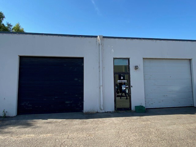 More Photos Of 31 Pamaron Way, Novato Office For Lease