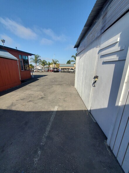 More Photos Of 546 23rd St, Richmond General Retail For Lease