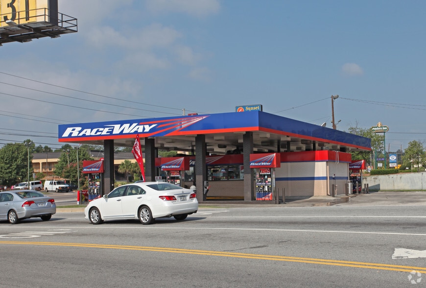 Primary Photo Of 3021 Washington Rd, Augusta Convenience Store For Lease