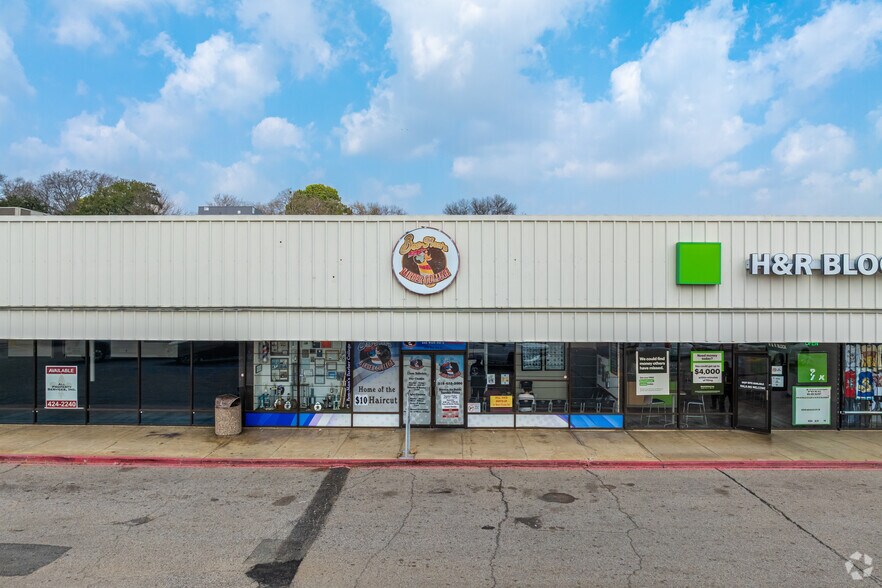 More Photos Of 2710-2758 W 70th St, Shreveport Unknown For Lease