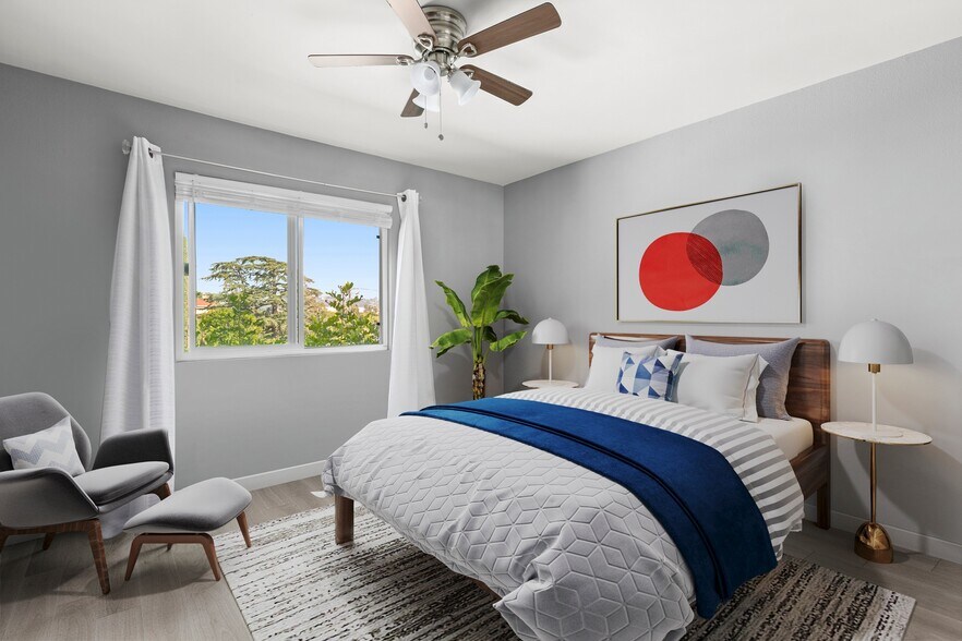 More Photos Of 629-631 E Elk Ave, Glendale Apartments For Sale