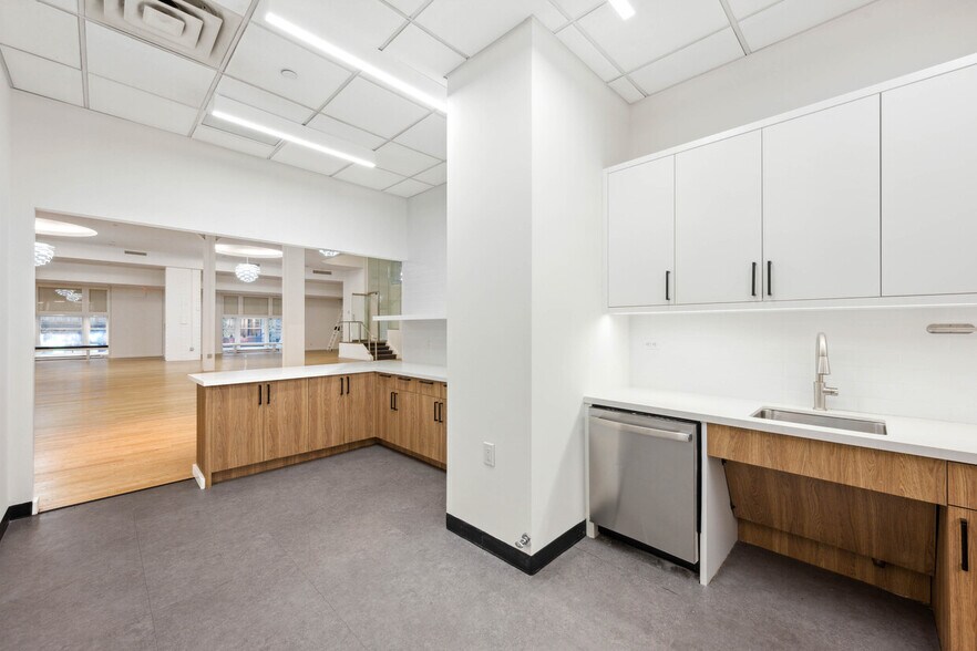 More Photos Of 25 W 39th St, New York Loft Creative Space For Lease