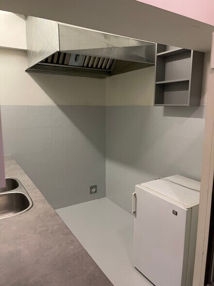 More Photos Of 130 Industry St, Toronto Showroom For Lease