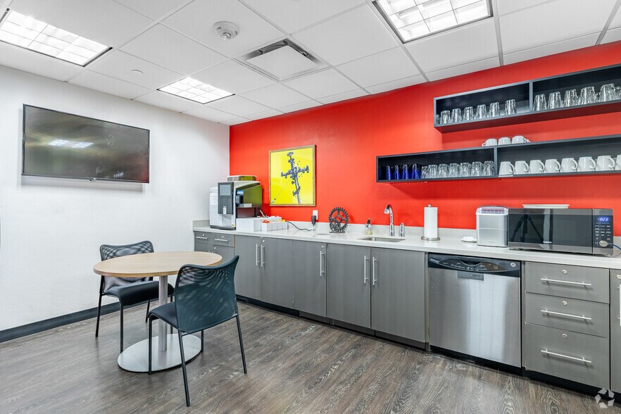 More Photos Of 101 Park Ave, Oklahoma City Coworking Space