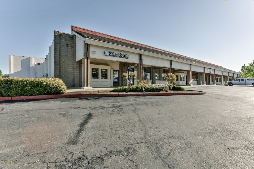 More Photos Of 110-192 Hartnell Ave, Redding Unknown For Lease