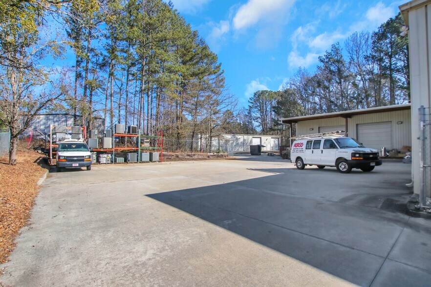 More Photos Of 9296 S Main St, Jonesboro Service For Sale