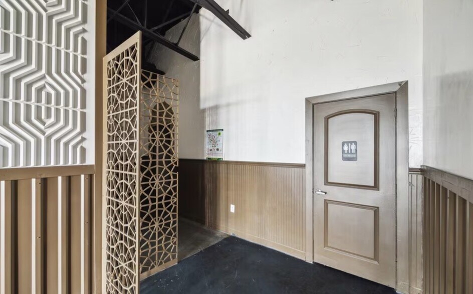 More Photos Of 8620 Grand Mission Blvd, Richmond Storefront For Lease