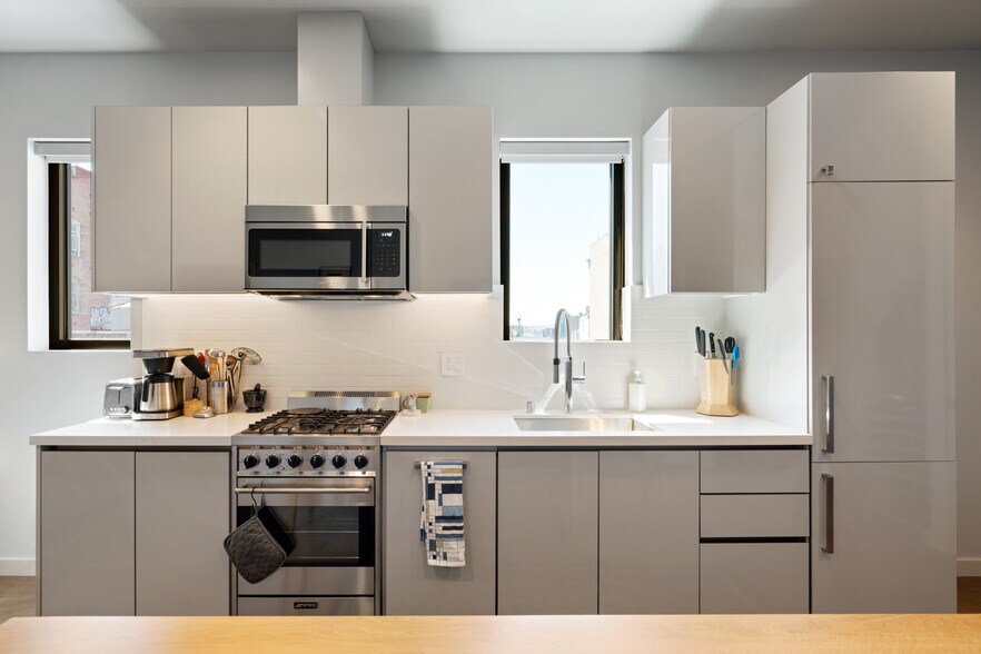 More Photos Of 824 Hyde St, San Francisco Apartments For Sale