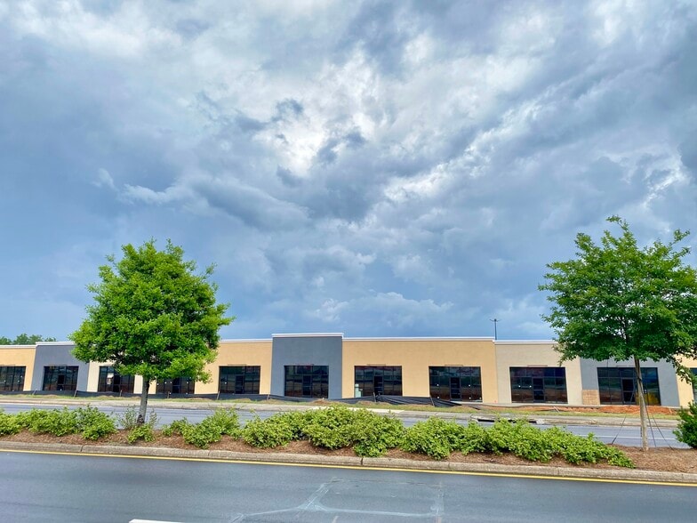Primary Photo Of 1045 US 331, Defuniak Springs Storefront For Lease