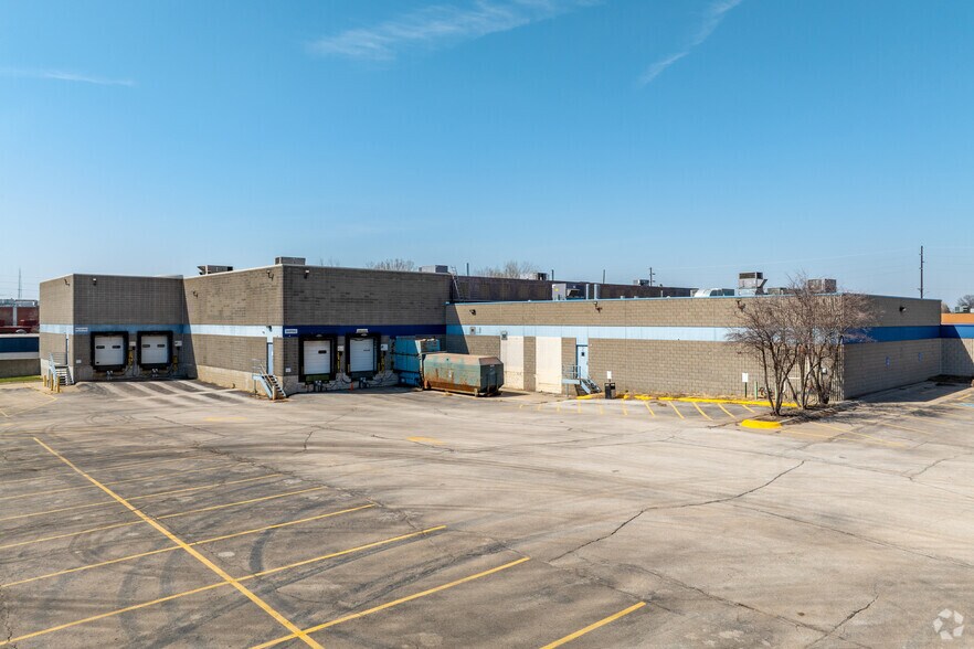 More Photos Of 4130 S 94th St, Omaha Manufacturing For Lease