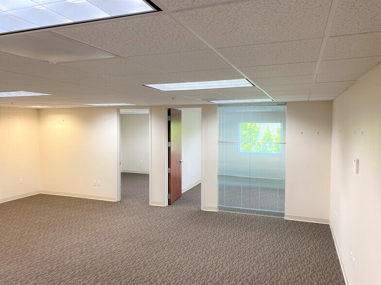 More Photos Of 9830 SW 77th Ave, Miami Office For Lease