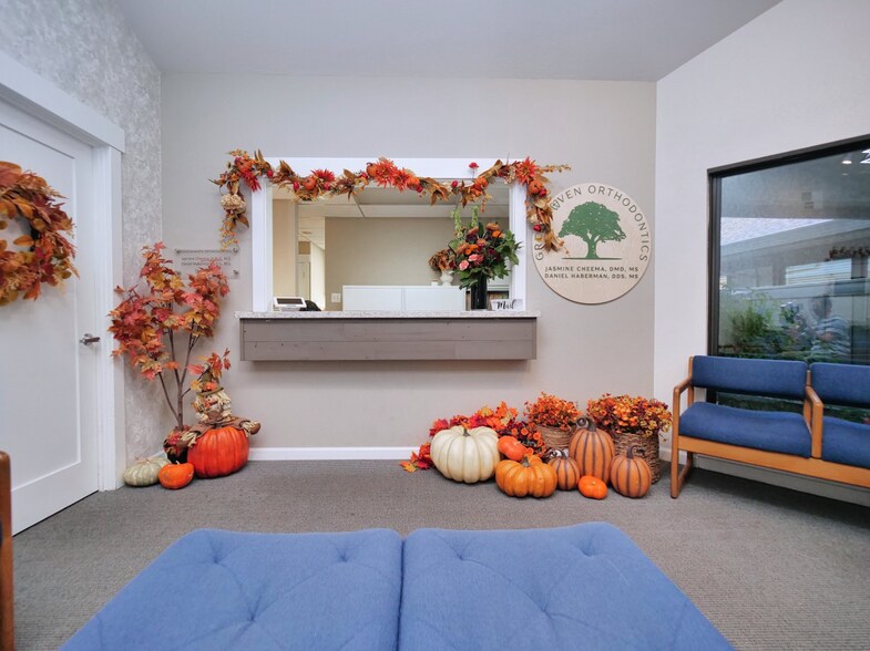 More Photos Of 905 Secret River Dr, Sacramento Medical For Sale