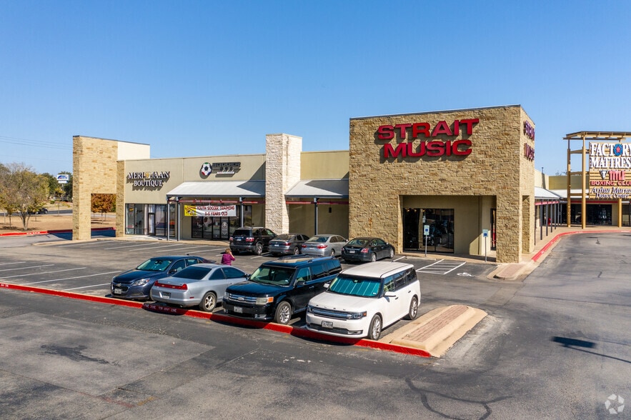 More Photos Of 13945 Research Blvd, Austin Unknown For Lease