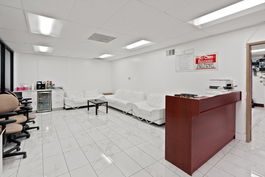 More Photos Of , Canoga Park General Retail For Sale