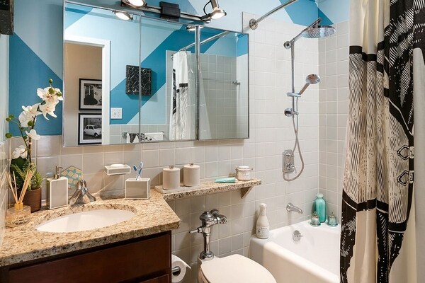 More Photos Of 800 S 4th St, Louisville Apartments For Lease