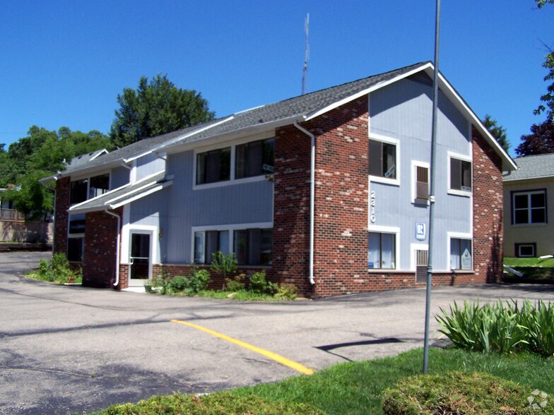 More Photos Of 2310 Packard Rd, Ypsilanti Medical For Lease