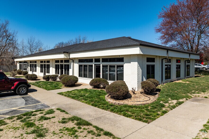 Primary Photo Of 1655 Enterprise Ave, Springfield Loft Creative Space For Lease