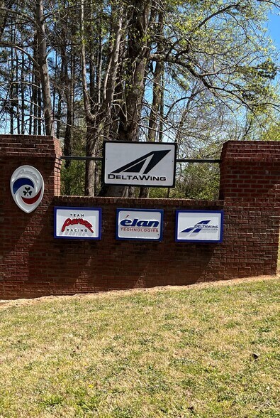 More Photos Of 1394 Broadway Ave, Braselton Warehouse For Sale