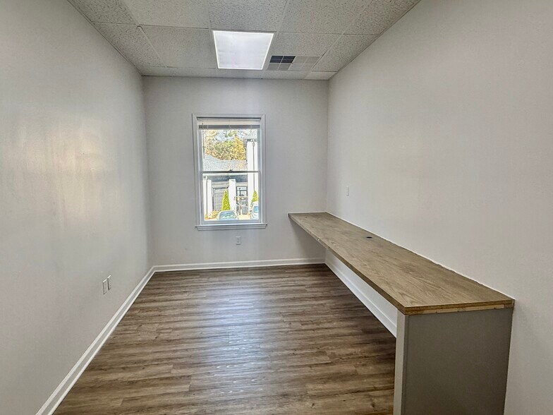 More Photos Of 1155 Hightower Trl, Atlanta Medical For Sale