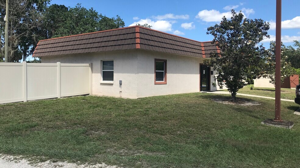 Primary Photo Of 1101 E Broadway St, Oviedo Office For Lease