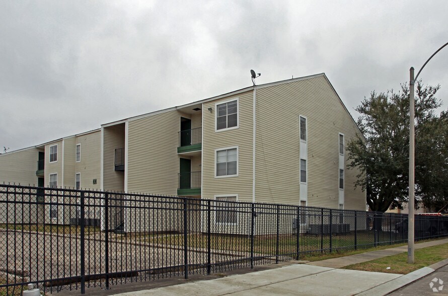 More Photos Of , New Orleans Multifamily For Sale