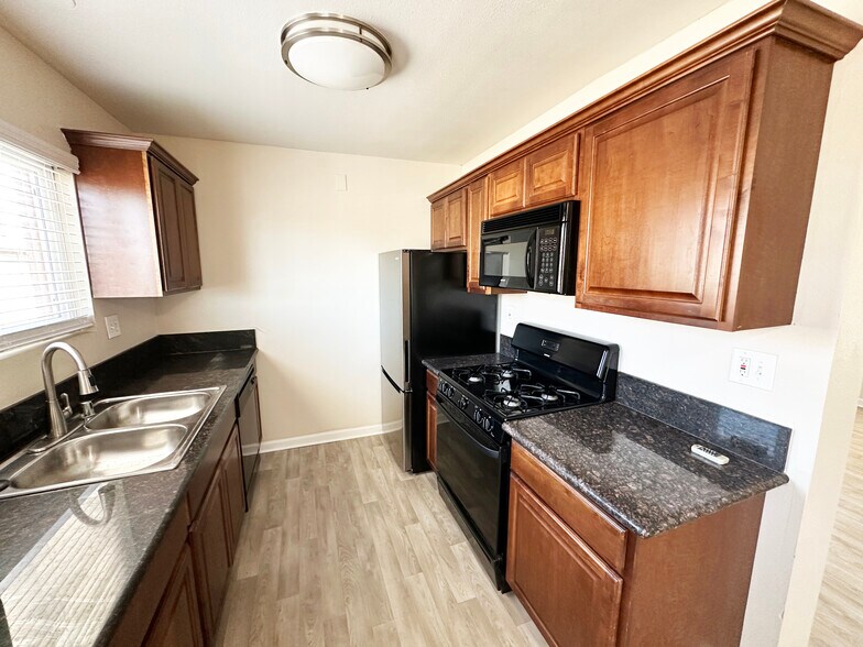 More Photos Of 4240 Felton St, San Diego Apartments For Sale