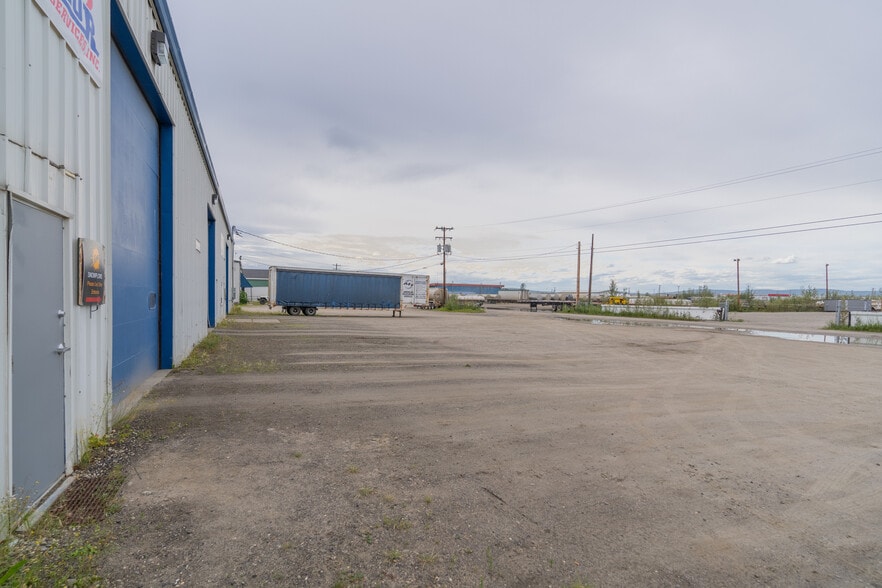 More Photos Of 1285 Queens Way, Fairbanks Warehouse For Sale