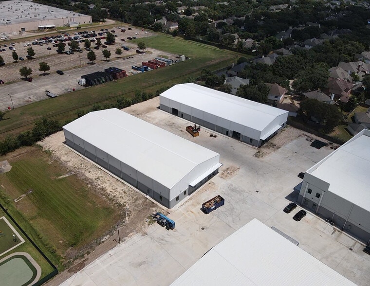 More Photos Of 6016 N Eldridge Pky, Houston Manufacturing For Sale