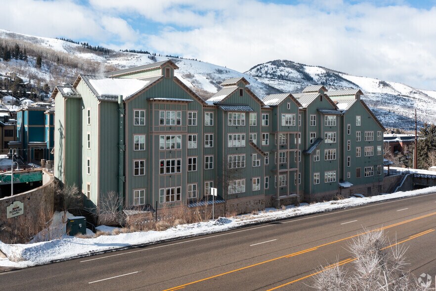 More Photos Of 900 Main St, Park City Apartments For Lease