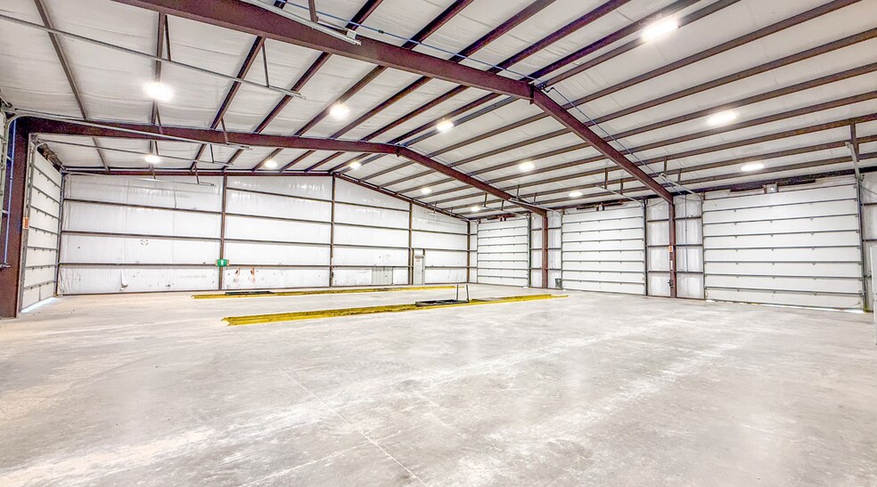 More Photos Of 1030 County 133 rd, Kermit Warehouse For Sale