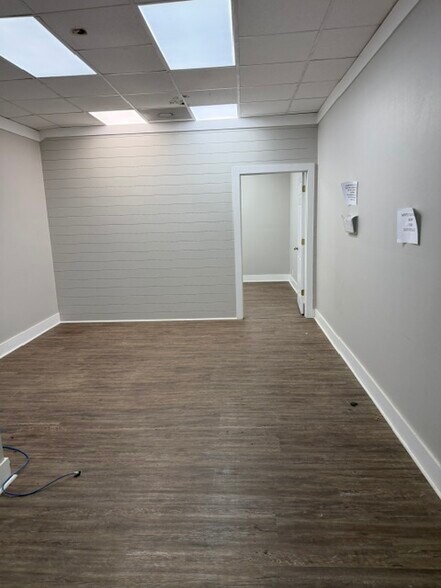 More Photos Of 152 Homochitto St, Natchez Light Manufacturing For Lease