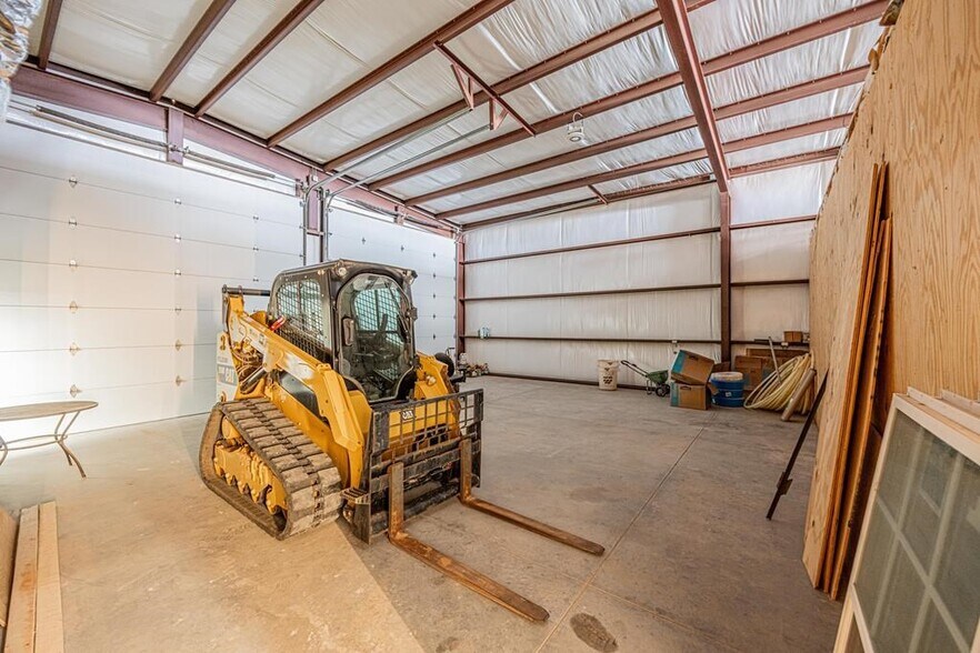 More Photos Of 4012 E County Road 63, Midland Specialty For Sale