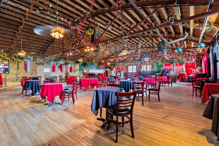 More Photos Of 2195-2199 California St, Denver Restaurant For Sale