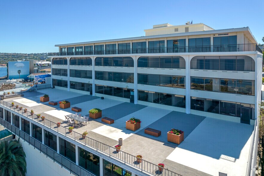 More Photos Of 1200 Prospect St, La Jolla Office For Lease